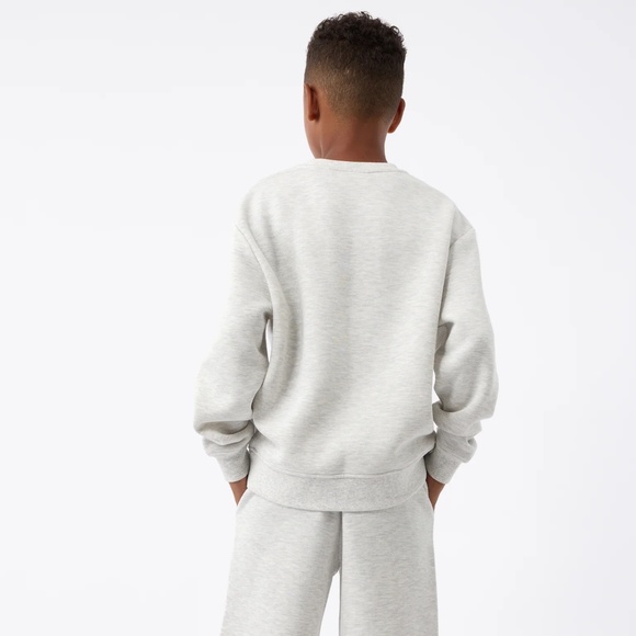 NWT COZY EARTH brand CityScape CrewNeck Heather Grey Soft Sweatshirts, Unisex - Picture 3 of 4